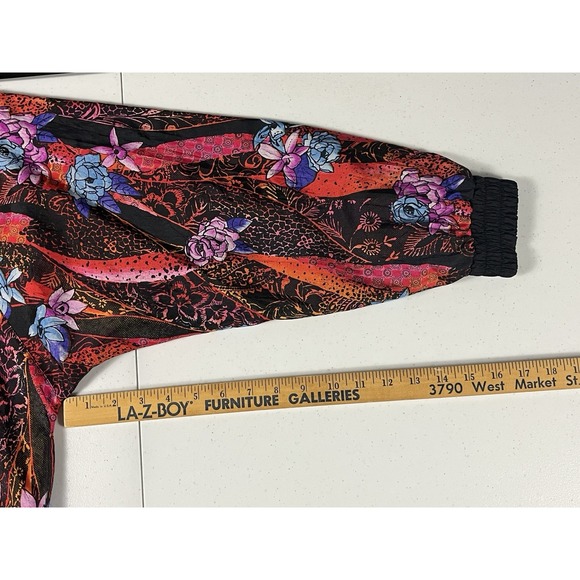 Vintage Casual Isle Jacket Women Small  Floral Windbreaker Zip Up Reversible 90s - Picture 9 of 9